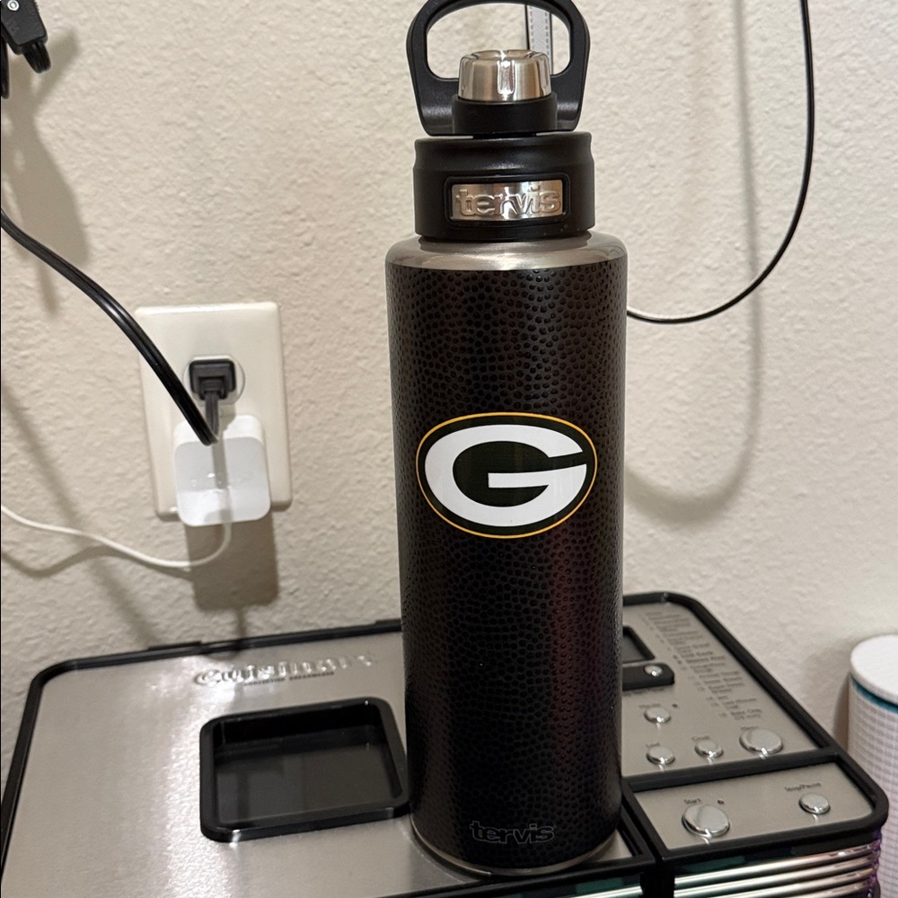 Tervis Black and Silver Bottle with Green Bay Emblem